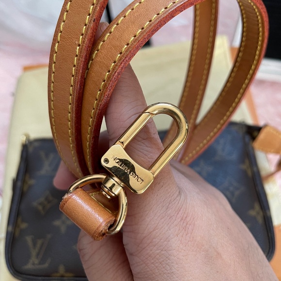 Louis vuitton pochette accessories with strap!SOLD - Picture 8 of 13